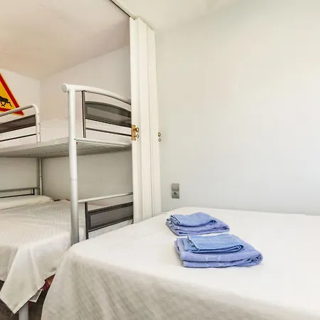 Tucan By Interhome *